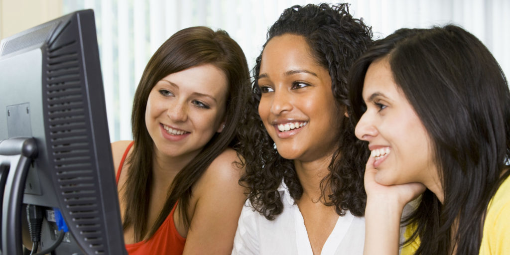 female-college-students-in-a-computer-labcropped female-college-students-in-a-computer-labcropped